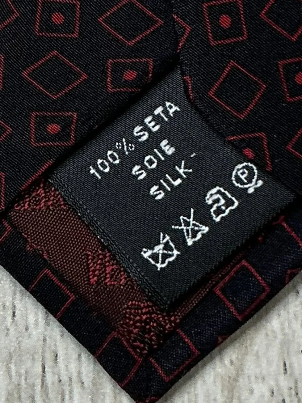 Gianni Versace Tie Black Red Silk Designer Necktie